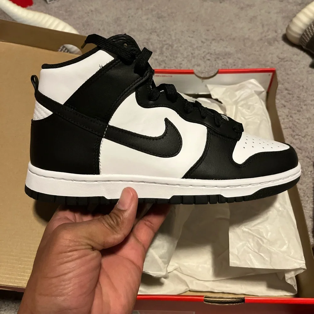 Nike Panda Dunk hi top - Picture 2 of 5